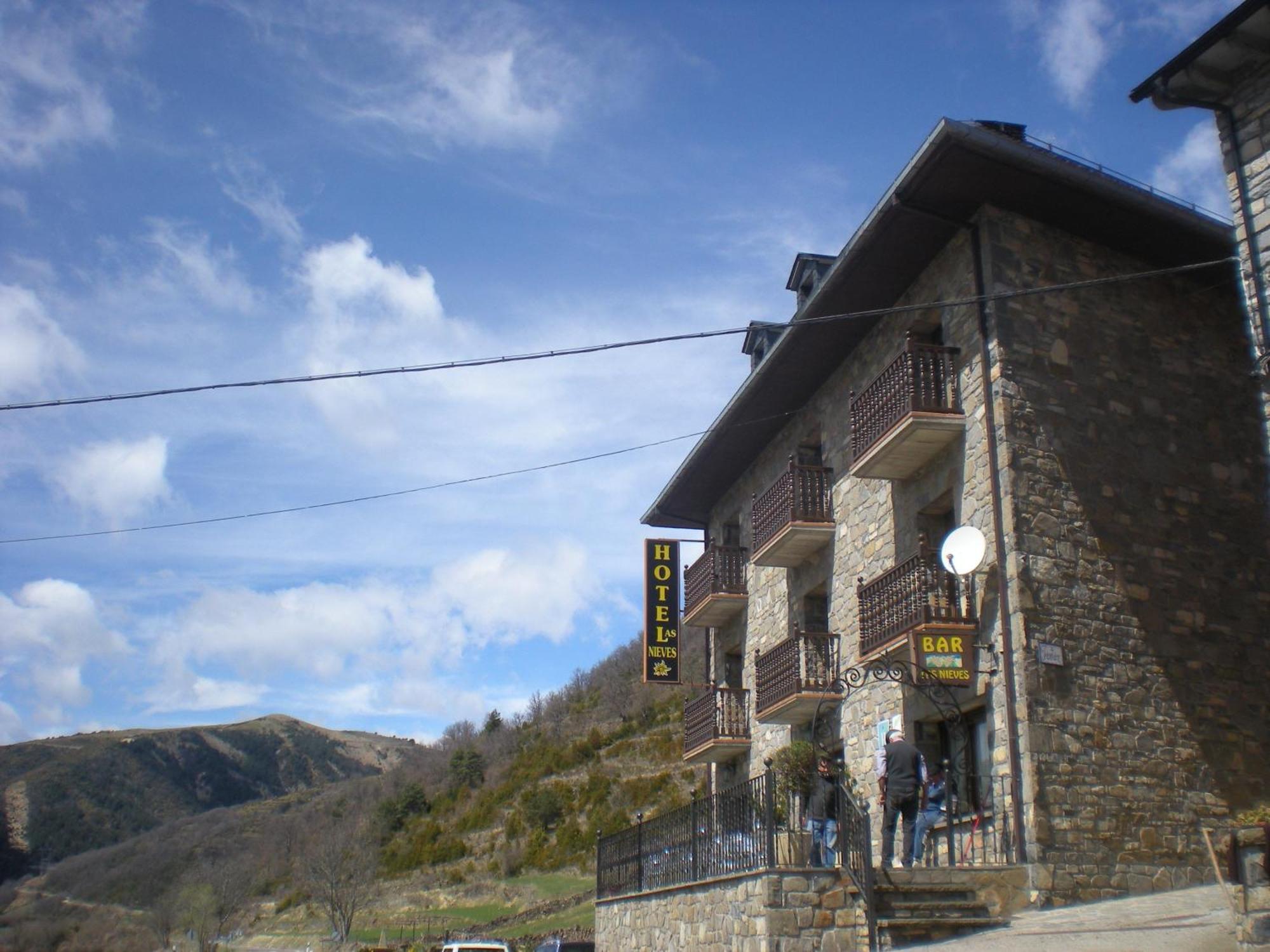 Hotel Las Nieves Linás de Broto 외부 사진