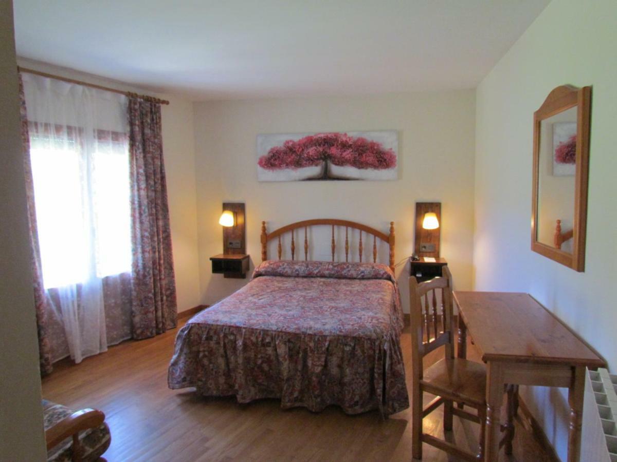 Hotel Las Nieves Linás de Broto 외부 사진
