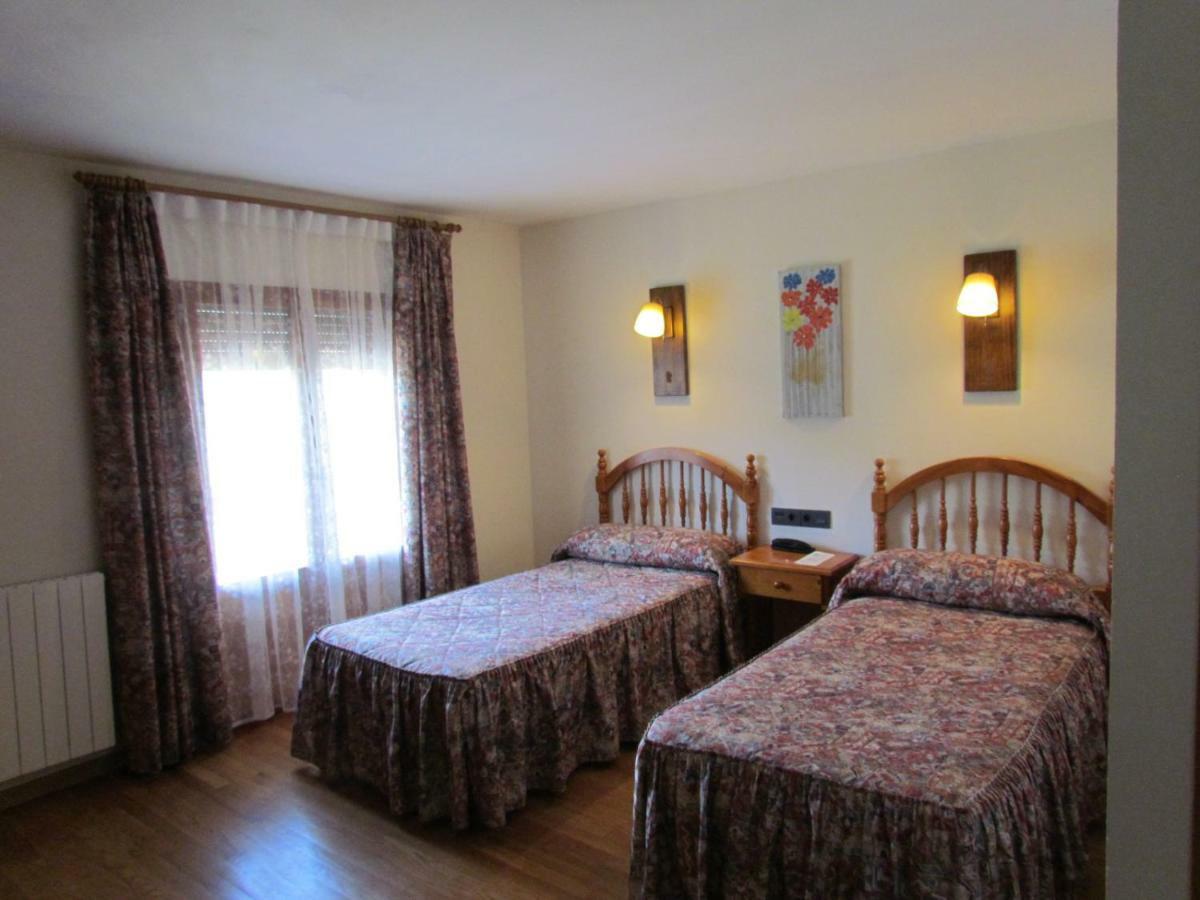 Hotel Las Nieves Linás de Broto 외부 사진